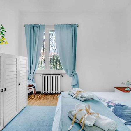 Ampia Dimora A Salo Con Parcheggio E Giardino Apartamento Exterior foto