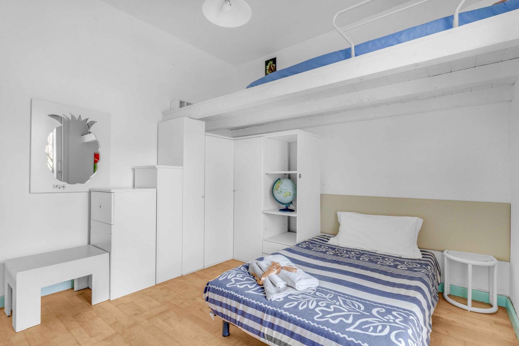 Ampia Dimora A Salo Con Parcheggio E Giardino Apartamento Exterior foto
