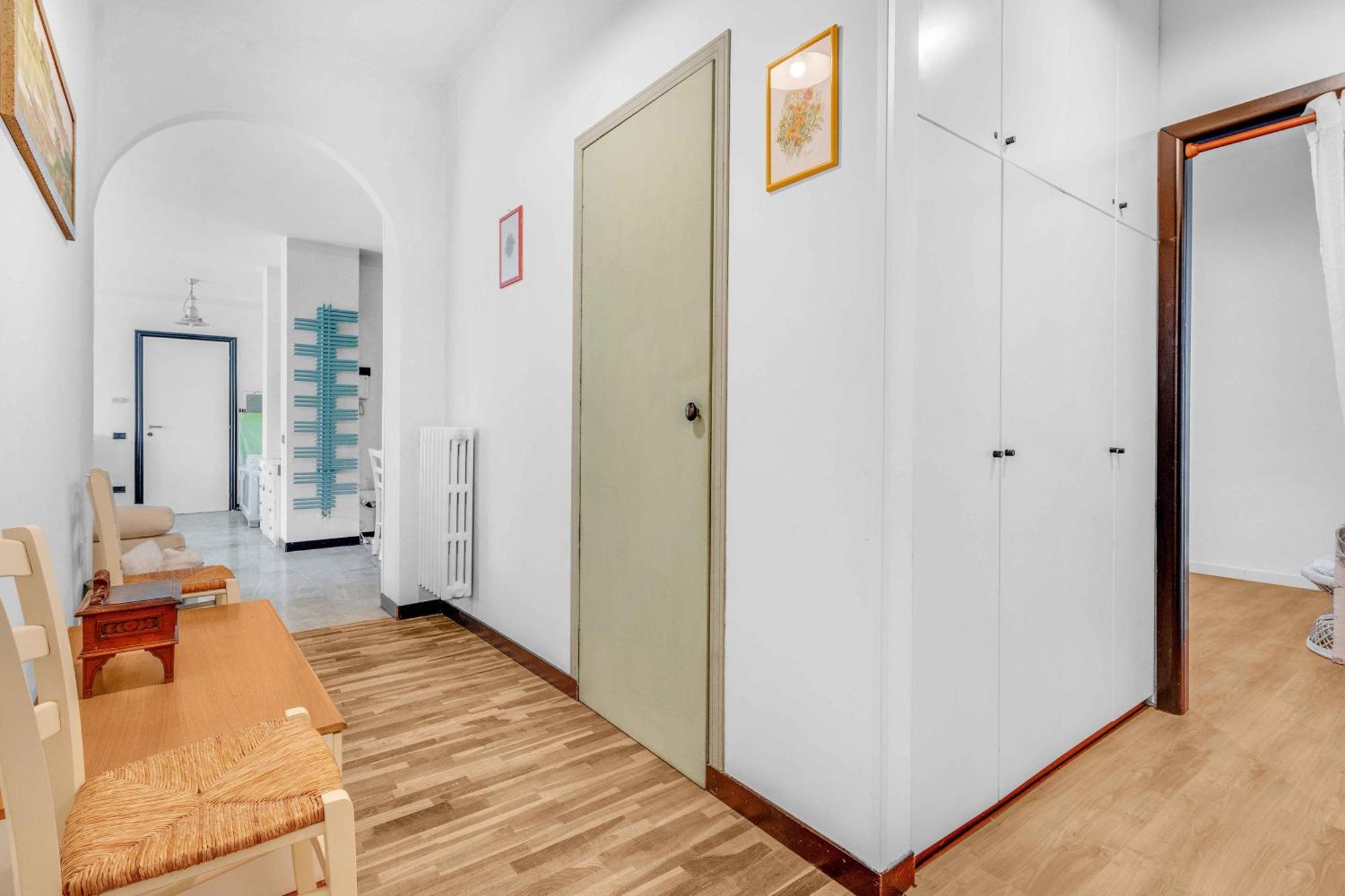 Ampia Dimora A Salo Con Parcheggio E Giardino Apartamento Exterior foto